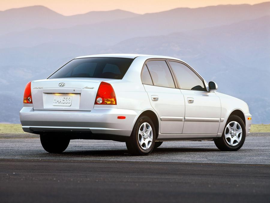  Hyundai Accent Sedan 2003 года  (US) (фото 3 из 4)